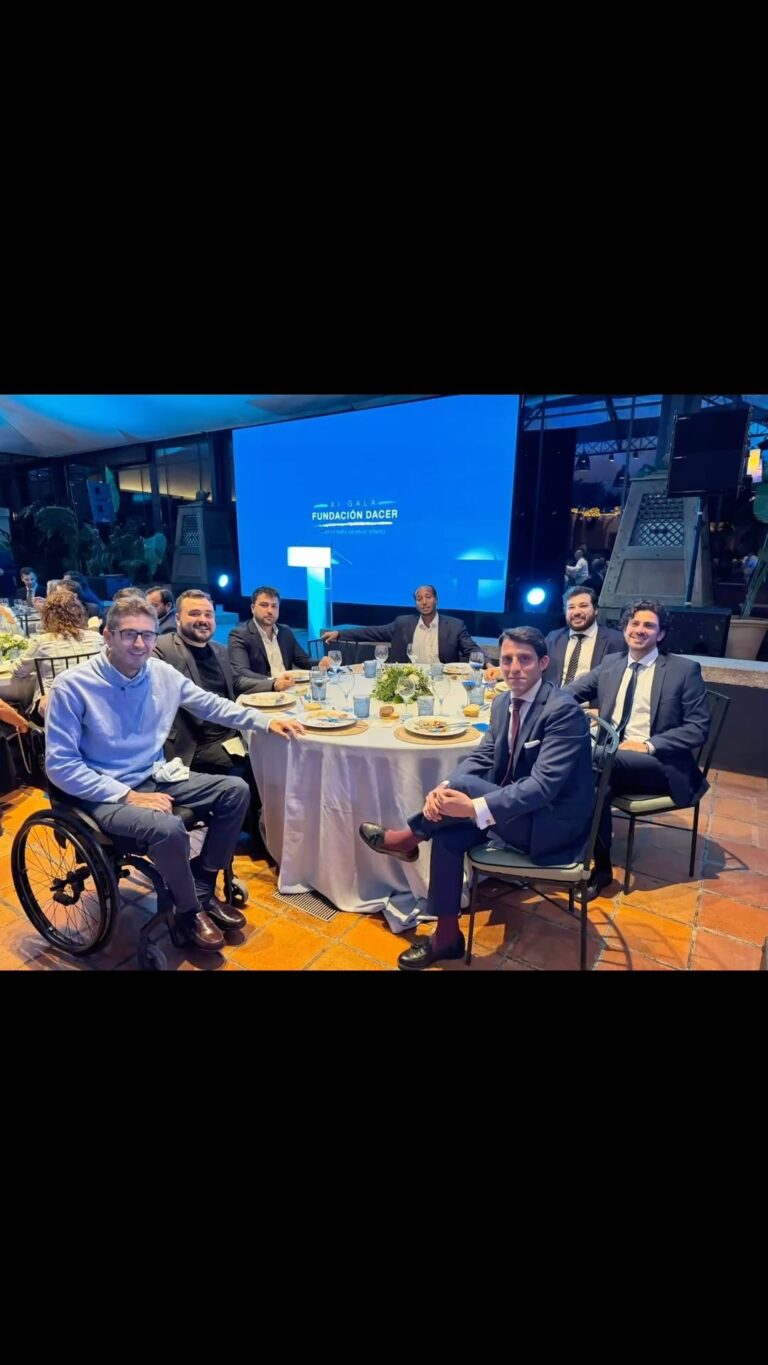 Instagram post from fundacionlucas18. This post is in position 8.